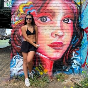 Meet your Posher, Vane MG